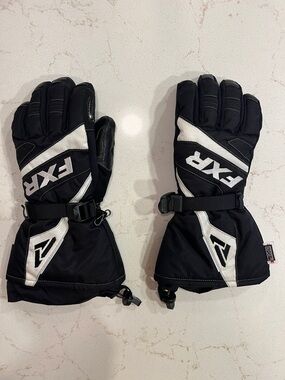 FXR Women's Fusion Glove Black and White Insulated with Adjustable Cuffs